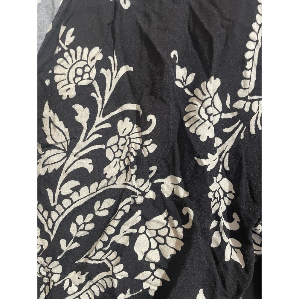 NAF‎ NAF Women's Cropped black white floral size 1 - Picture 3 of 6